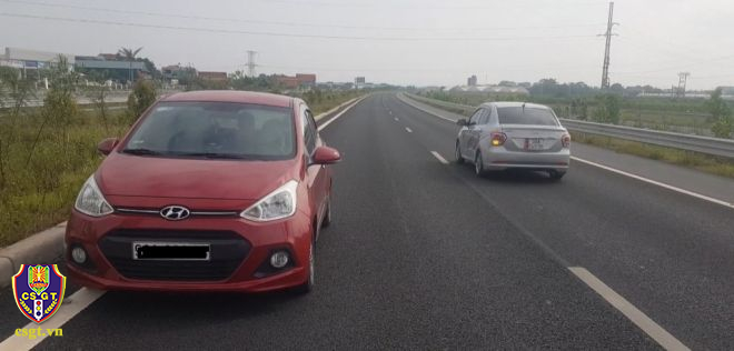 Thêm một lái xe đi ngược chiều trên cao tốc bị xử lý